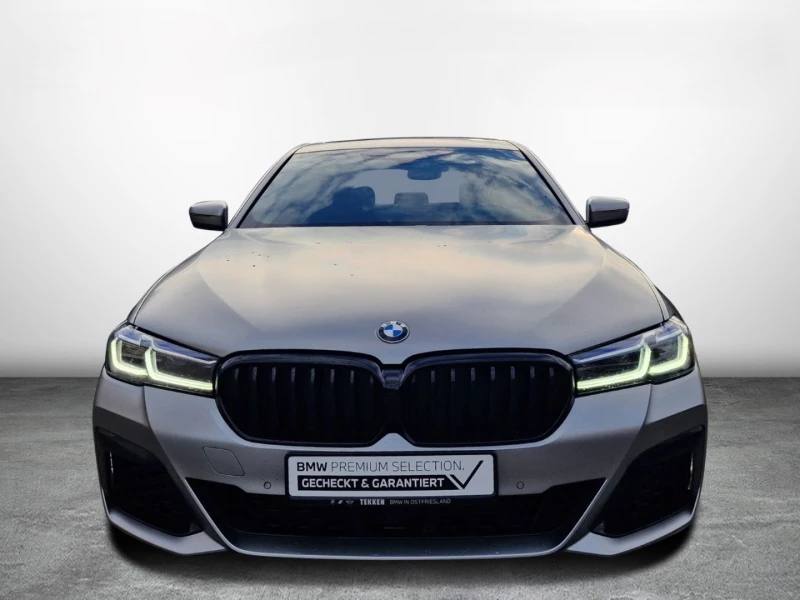 BMW 540 d xDrive M-Sport Laser/ACC/Head-Up/HarmanKardon, снимка 2 - Автомобили и джипове - 48195775