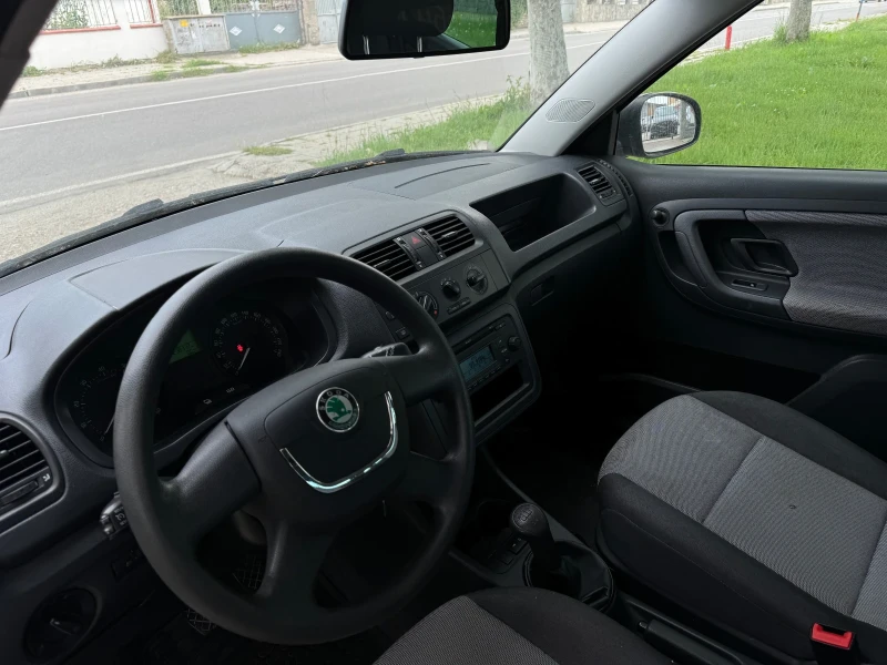 Skoda Fabia 1.2 BENZIN AUSTRIA, снимка 12 - Автомобили и джипове - 48706519