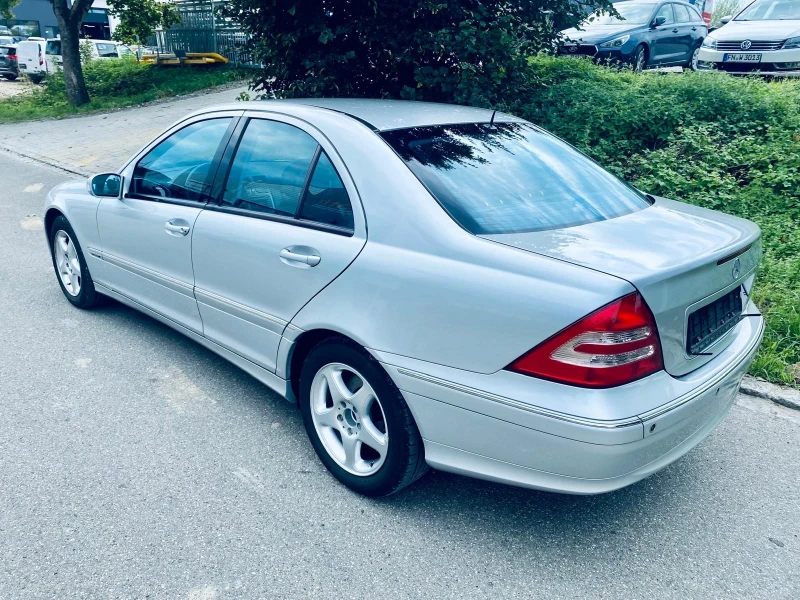 Mercedes-Benz C 270 Avangarde, снимка 6 - Автомобили и джипове - 48961118