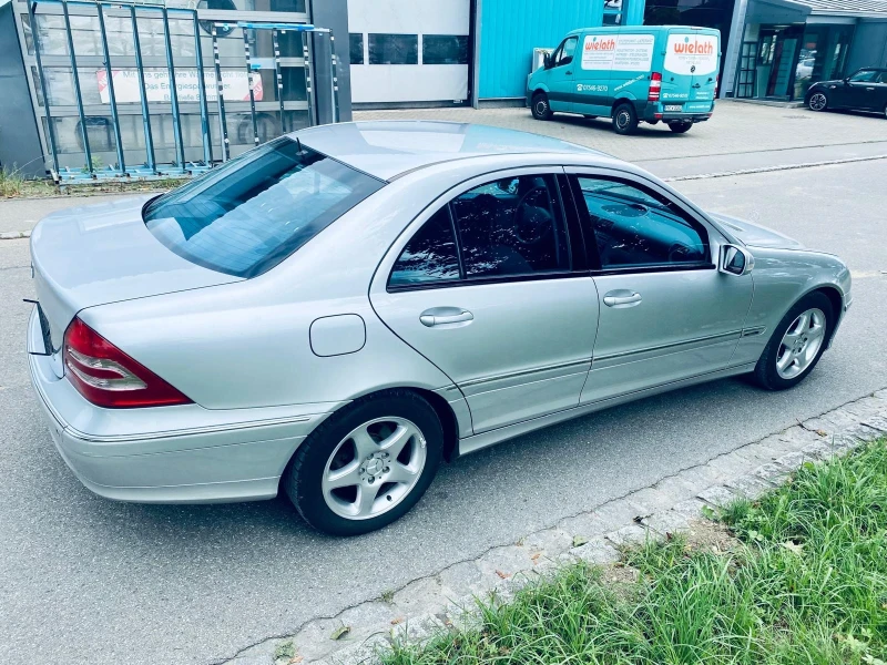 Mercedes-Benz C 270 Avangarde, снимка 4 - Автомобили и джипове - 49521896