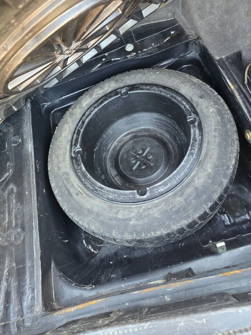 Mercedes-Benz 124 300 D Климатик, снимка 16 - Автомобили и джипове - 51701410