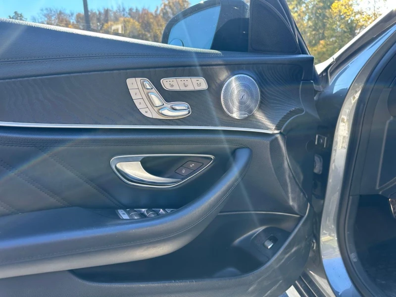 Mercedes-Benz E 53 AMG Обдухване* Burmester* Headup* Carplay* , снимка 9 - Автомобили и джипове - 52334855