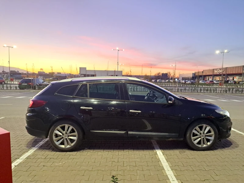 Renault Megane III 1.5 DCI SPORTOUR Euro 5A, снимка 6 - Автомобили и джипове - 52903293