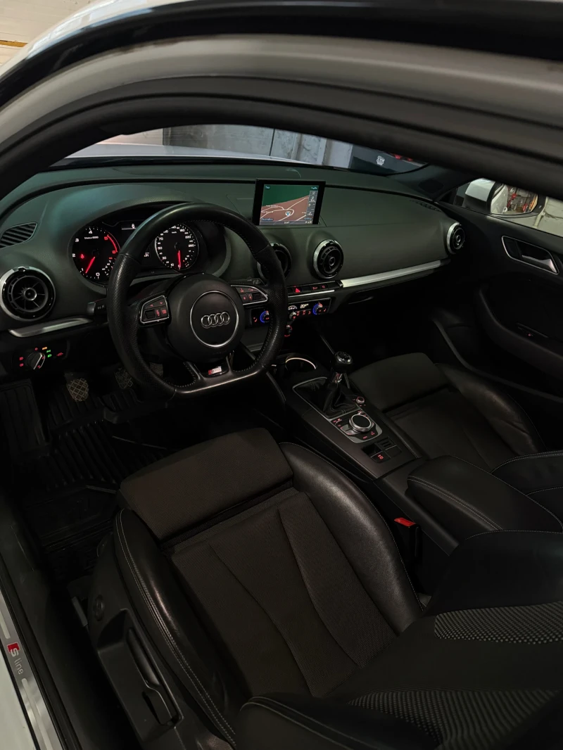Audi A3 8V 2.0TDI S-Line, снимка 10 - Автомобили и джипове - 53112614