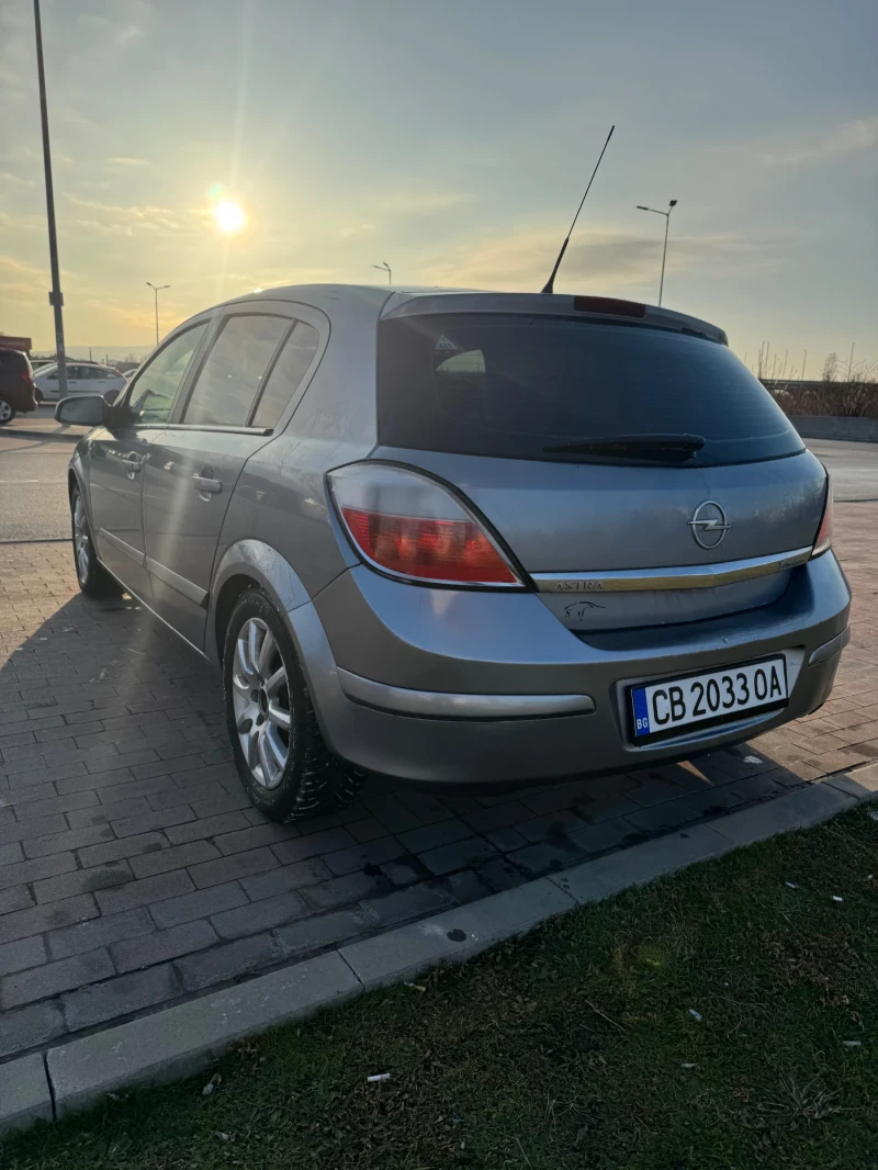 Opel Astra 1.6 105 HP ГАЗ!, снимка 5 - Автомобили и джипове - 53142997