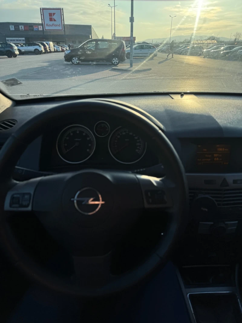 Opel Astra 1.6 105 HP ГАЗ!, снимка 10 - Автомобили и джипове - 53142997