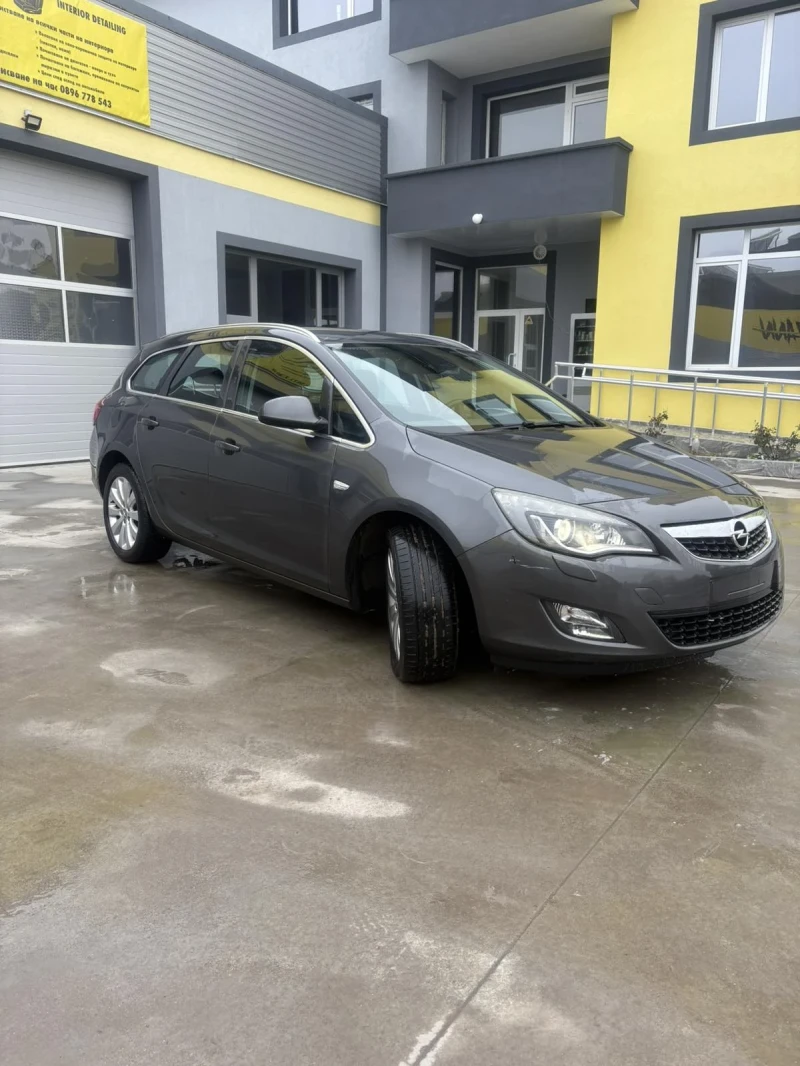 Opel Astra 1.7CDTI 110кс НОВ ВНОС, снимка 6 - Автомобили и джипове - 53433353