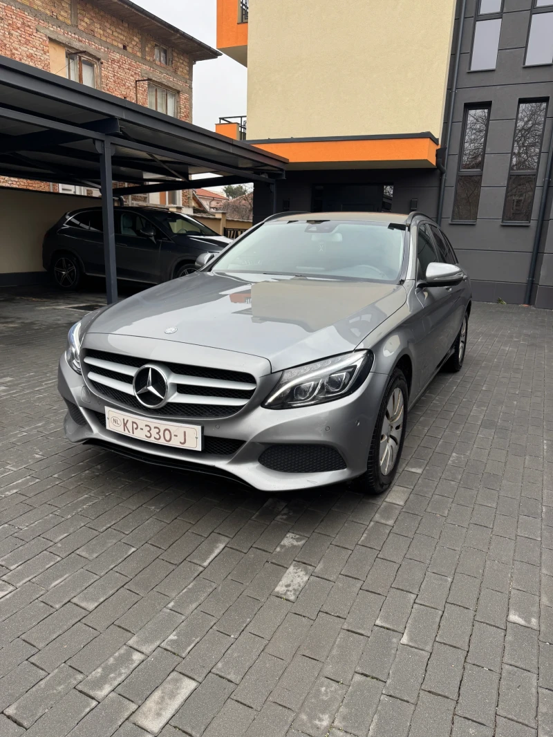 Mercedes-Benz C 220