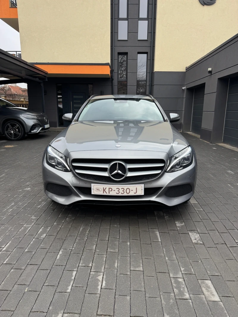 Mercedes-Benz C 220, снимка 2 - Автомобили и джипове - 53439397