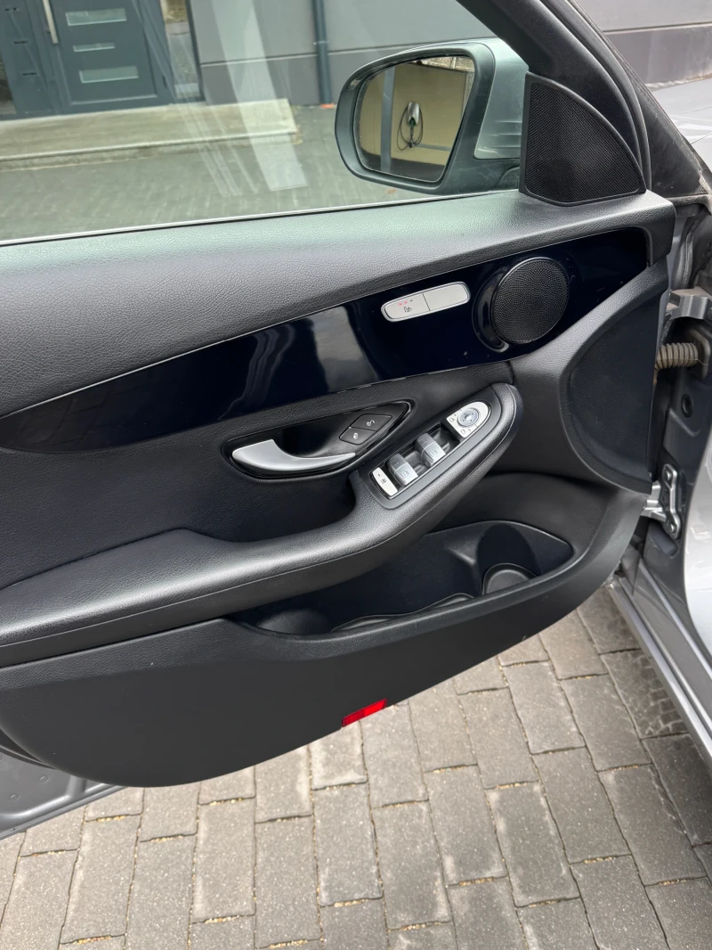 Mercedes-Benz C 220, снимка 16 - Автомобили и джипове - 53439397