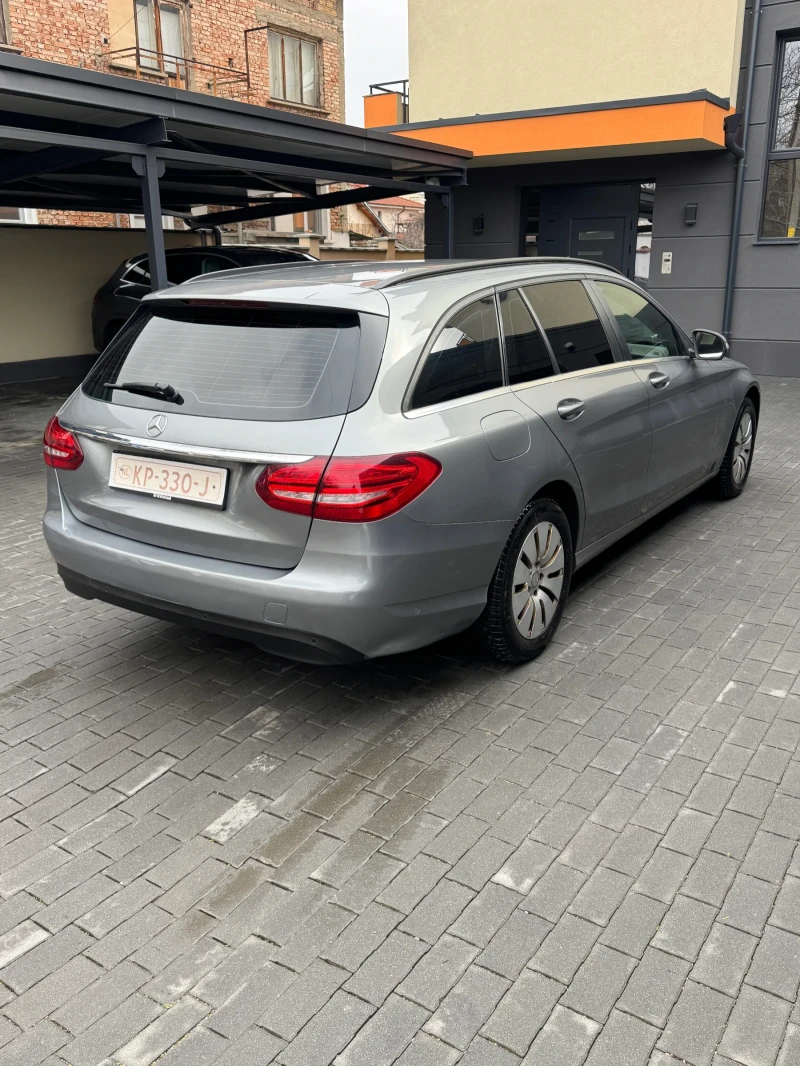 Mercedes-Benz C 220, снимка 5 - Автомобили и джипове - 53439397