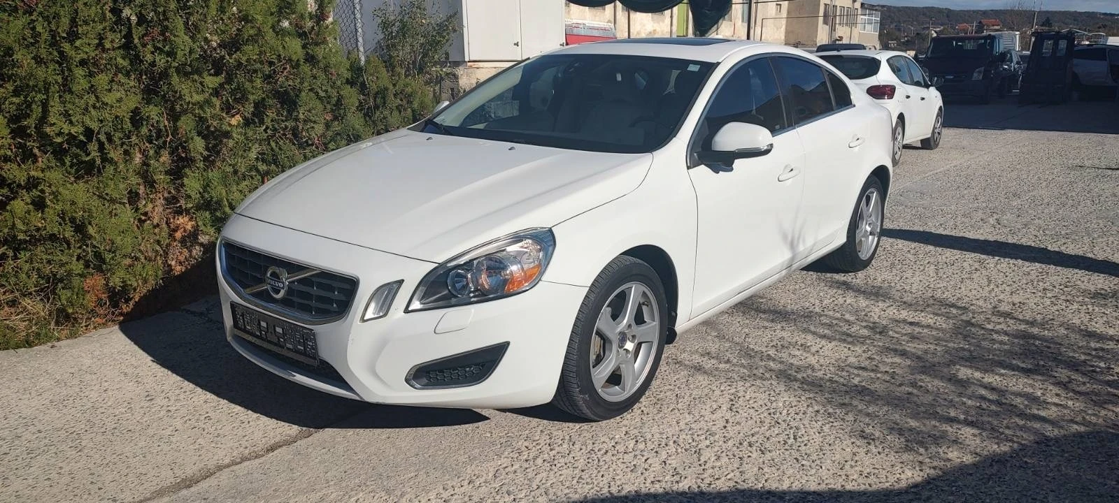 Volvo S60  - изображение 3