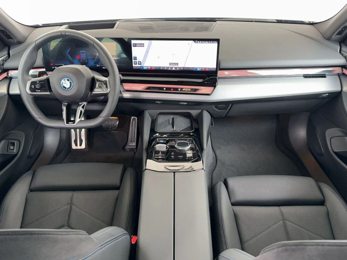 BMW i5 eDrive40/ M-SPORT/ HEAD UP/ 360/ LED/ SHADOW LINE/ - изображение 9