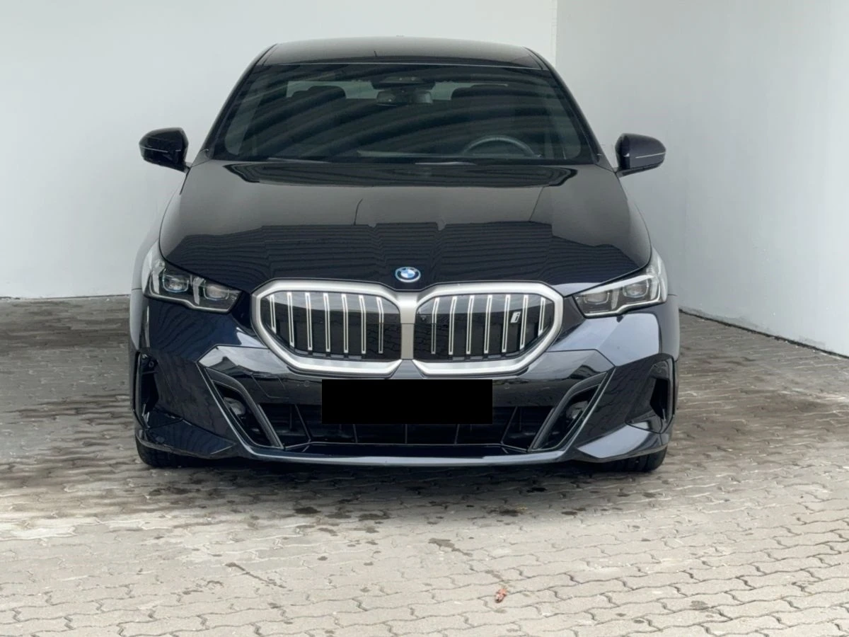 BMW i5 eDrive40/ M-SPORT/ HEAD UP/ 360/ LED/ SHADOW LINE/ - изображение 2