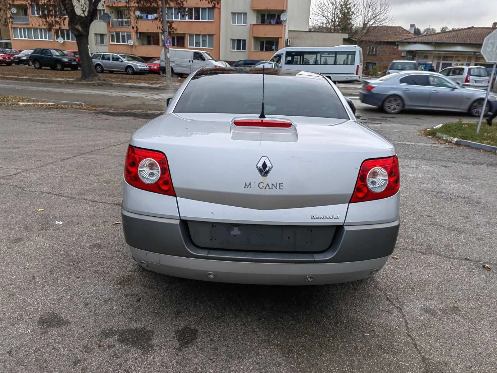 Renault Megane 1.6i - изображение 8