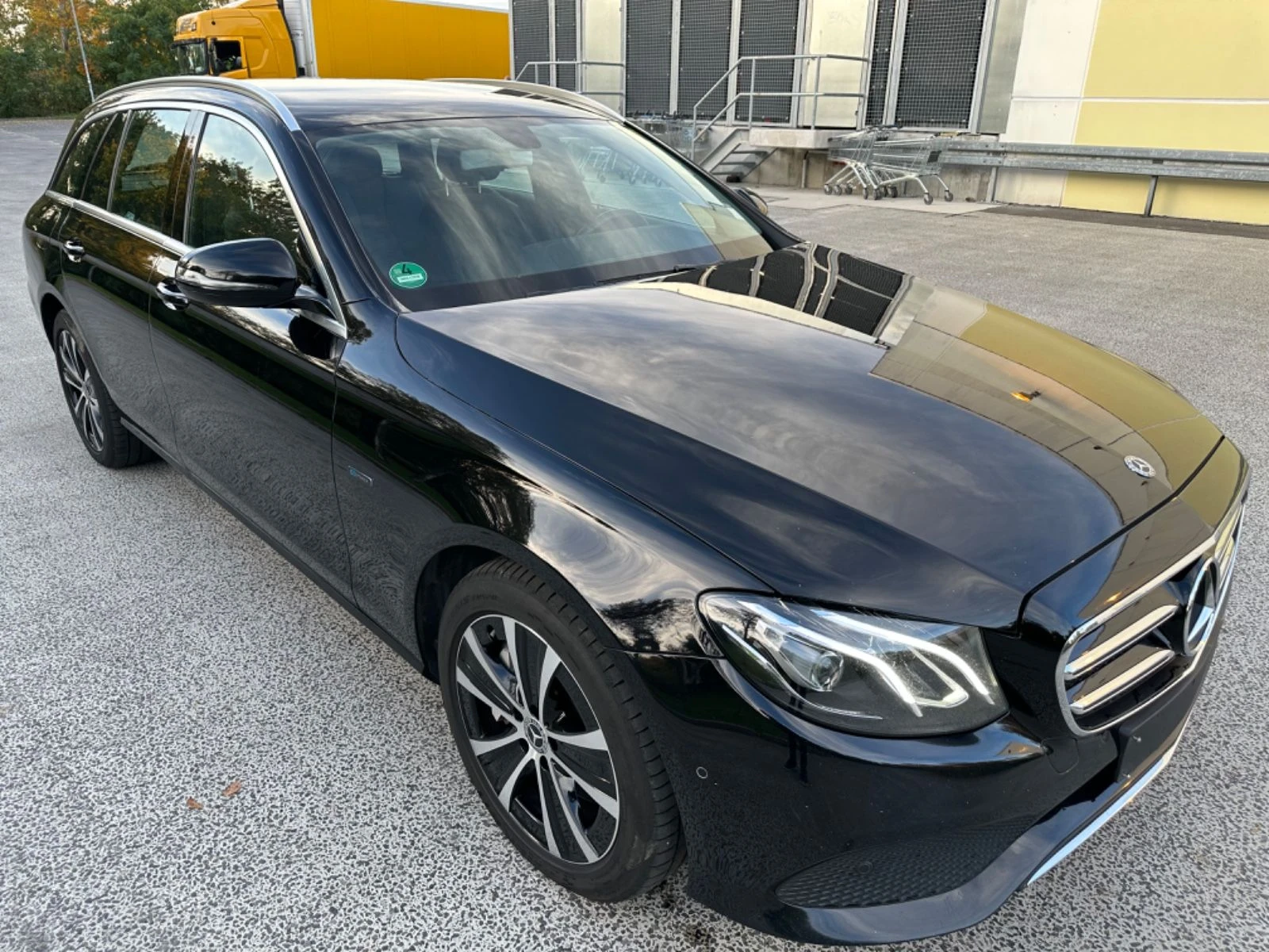 Mercedes-Benz E 300 E 300 de T 9 G-TRO - изображение 2