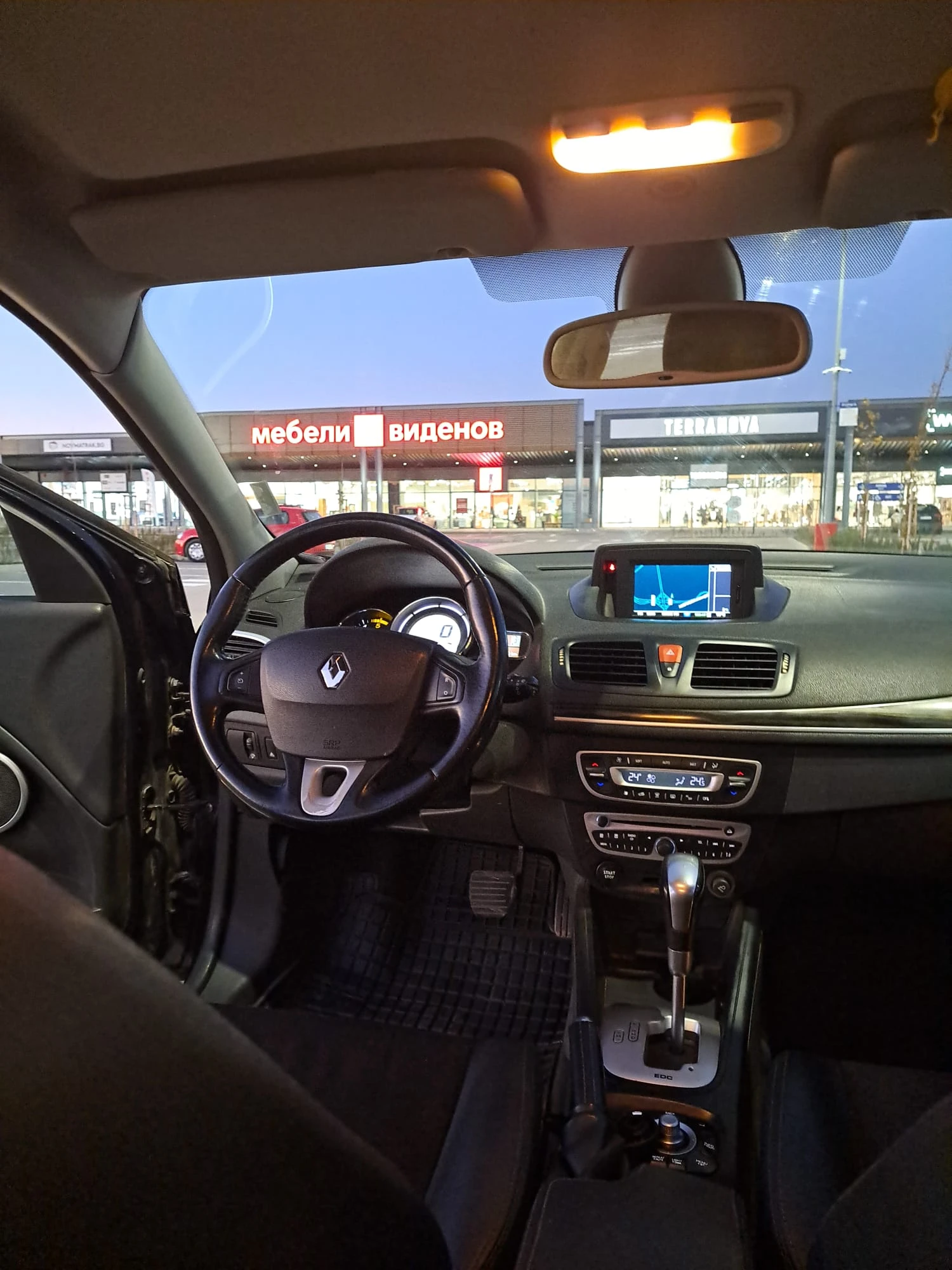 Renault Megane III 1.5 DCI SPORTOUR Euro 5A | Mobile.bg � ����������� 12