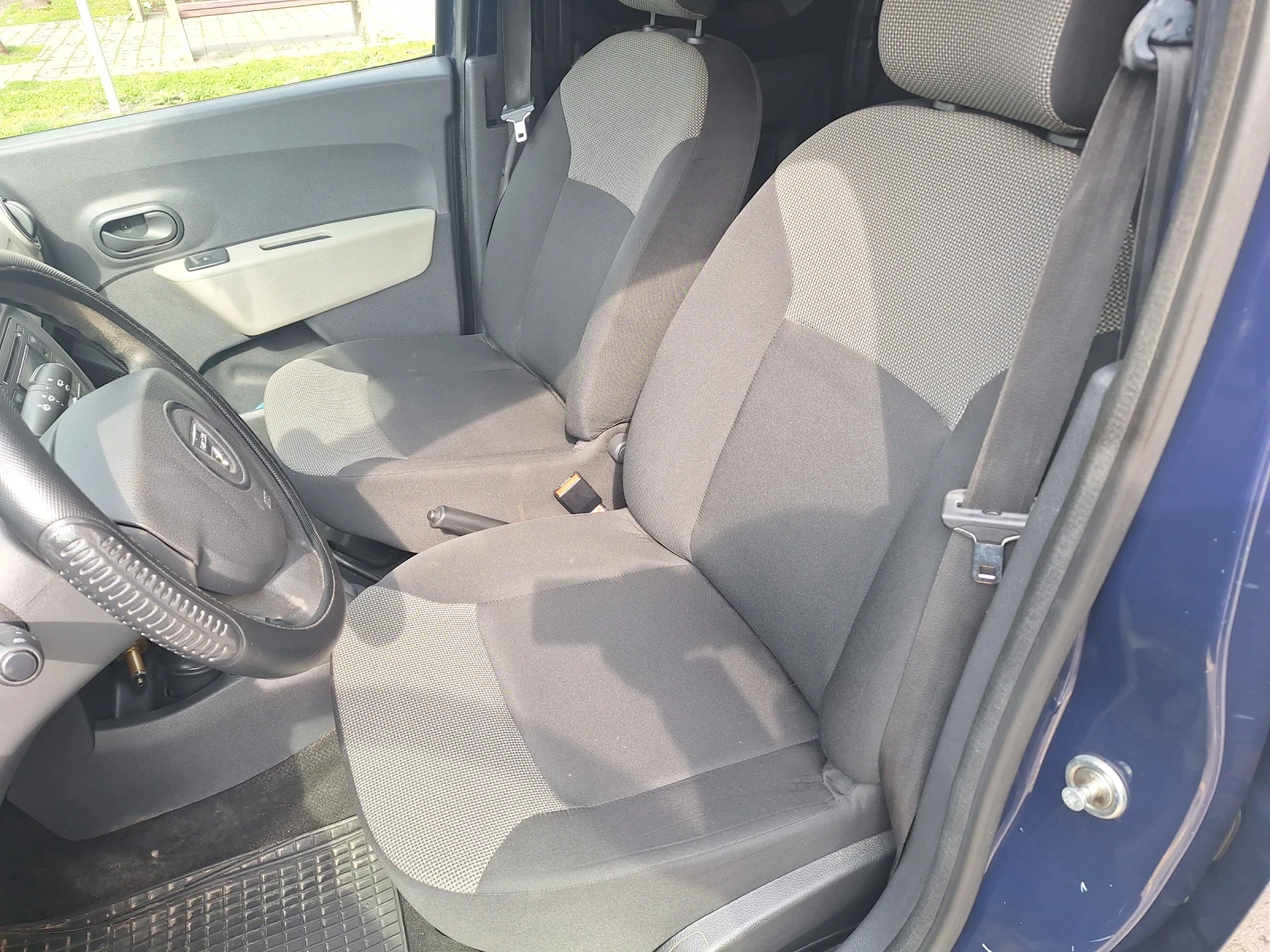 Dacia Dokker 1.6 LPG, снимка 8 - Автомобили и джипове - 53710091