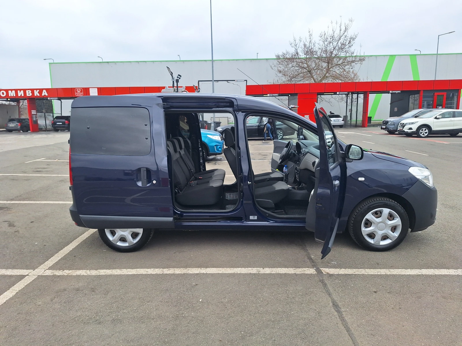 Dacia Dokker 1.6 LPG, снимка 7 - Автомобили и джипове - 53710091