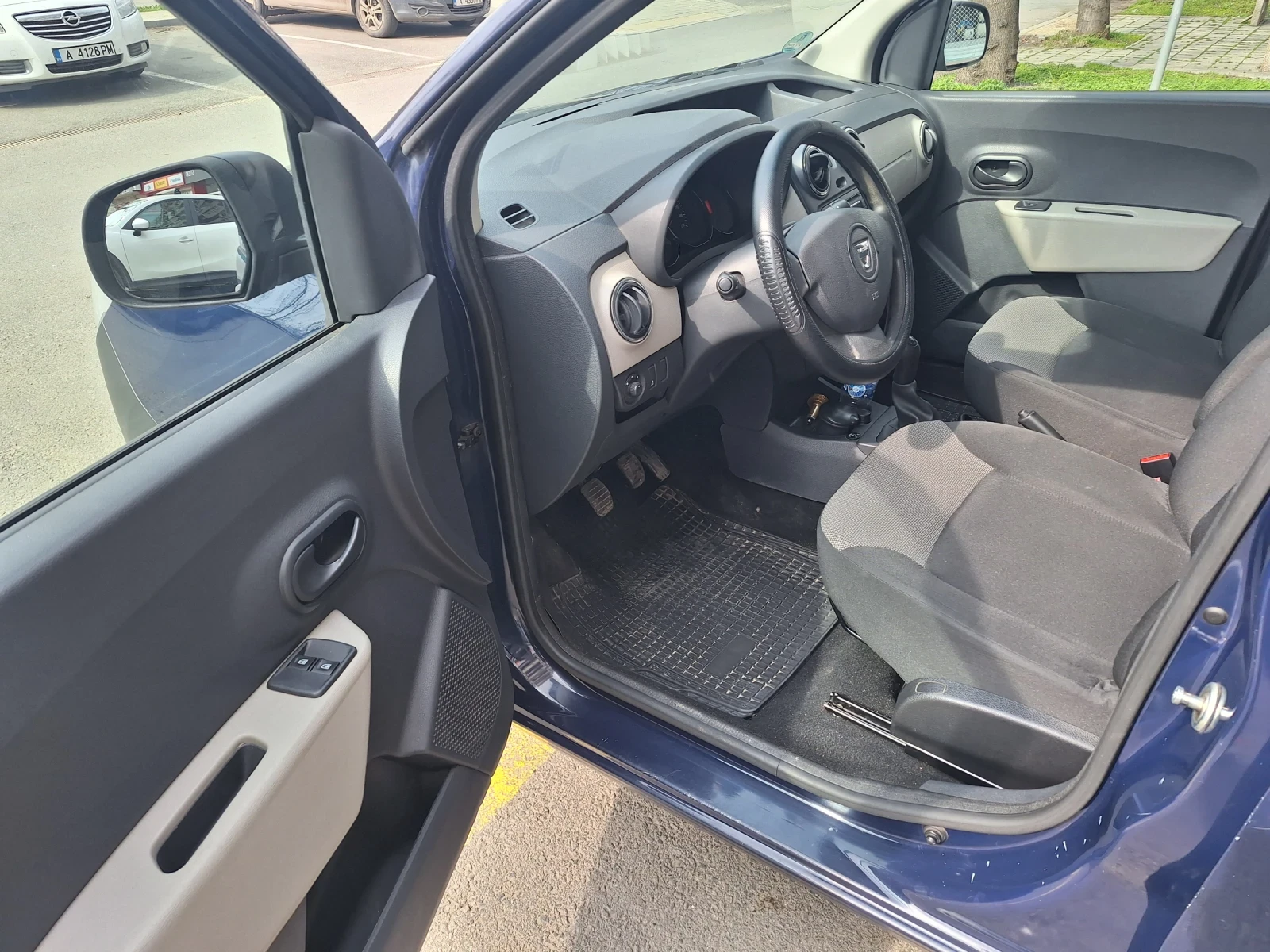 Dacia Dokker 1.6 LPG, снимка 7 - Автомобили и джипове - 53710091