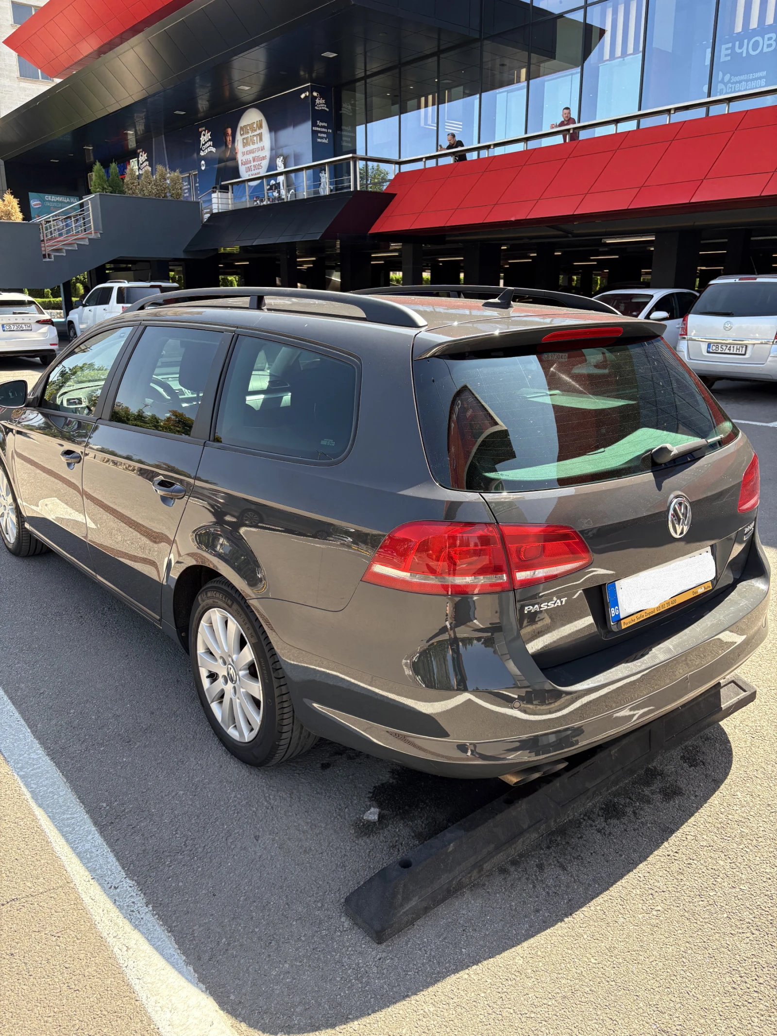 VW Passat, снимка 11 - Автомобили и джипове - 53735872