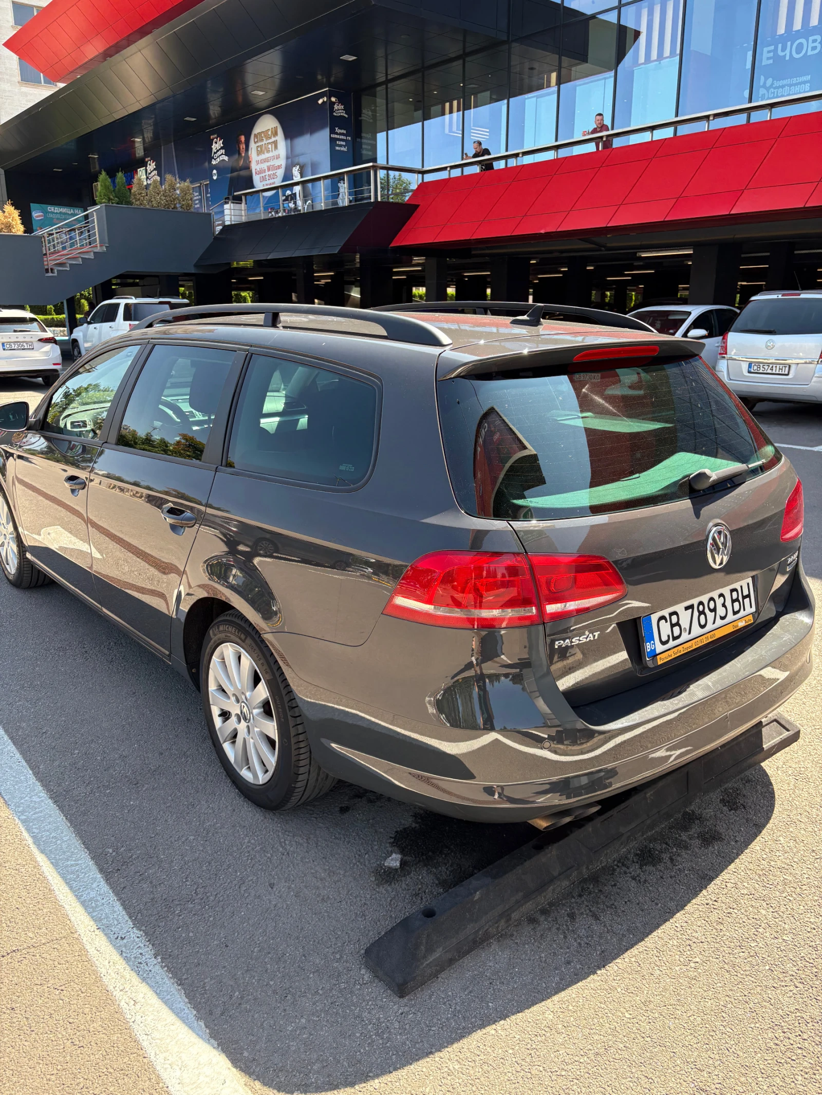 VW Passat, снимка 10 - Автомобили и джипове - 53735872