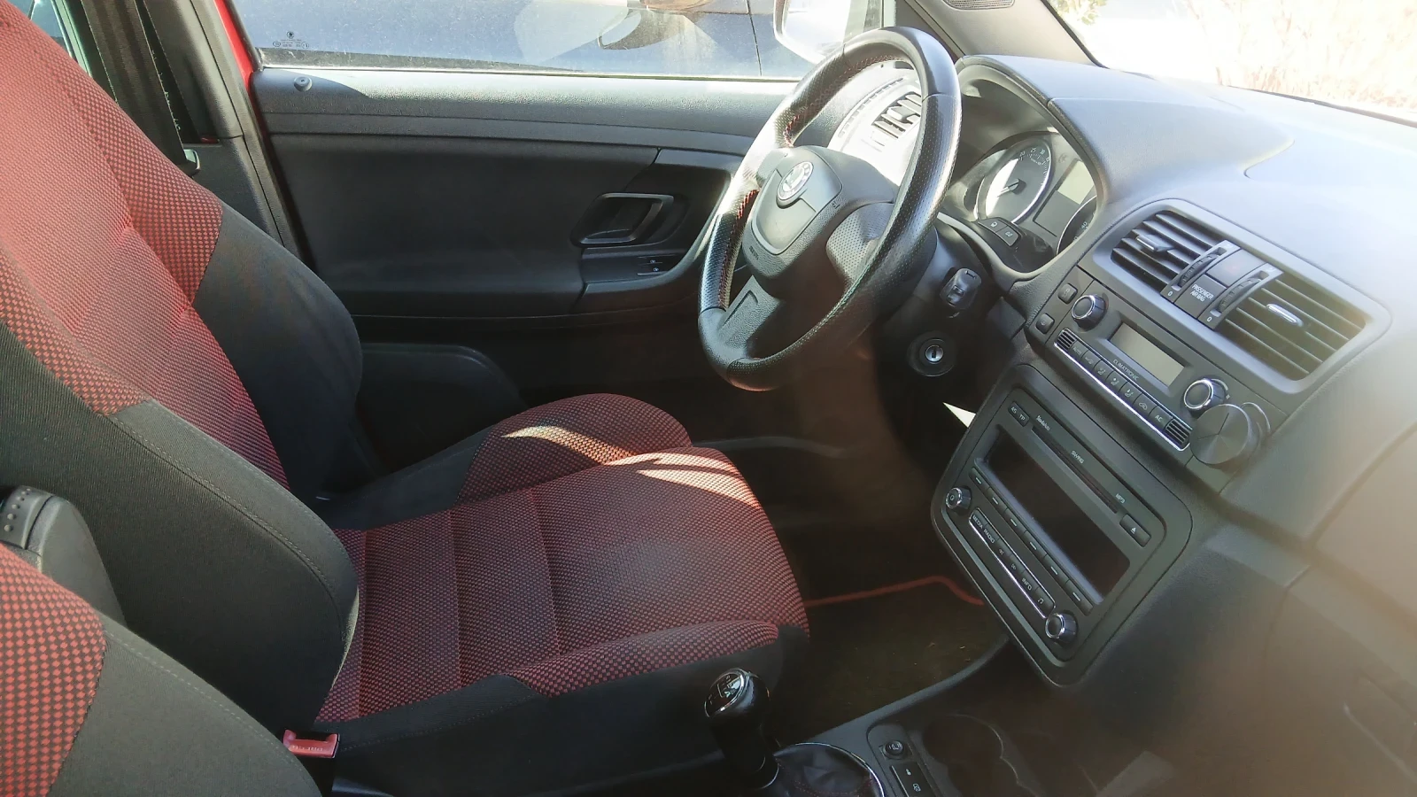 Skoda Fabia 1, 6, снимка 5 - Автомобили и джипове - 53881829