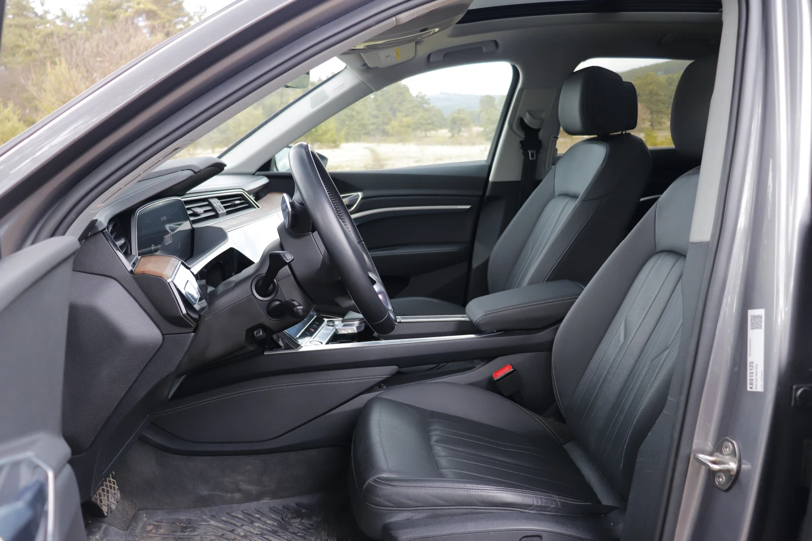 Audi E-Tron  55 Qattro Premium Plus, снимка 9 - Автомобили и джипове - 53973432