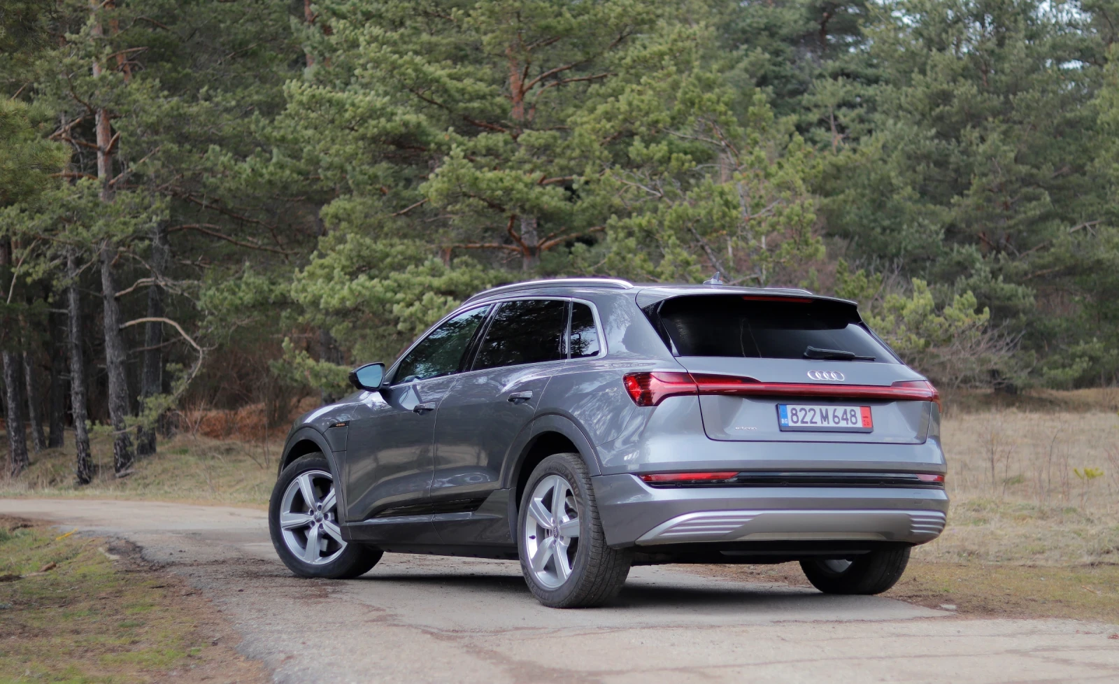 Audi E-Tron  55 Qattro Premium Plus, снимка 5 - Автомобили и джипове - 53973432