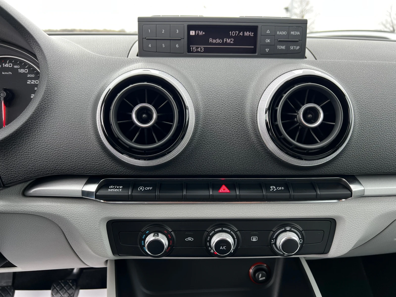 Audi A3 2.0 TDI* Quattro* , снимка 10 - Автомобили и джипове - 54063461