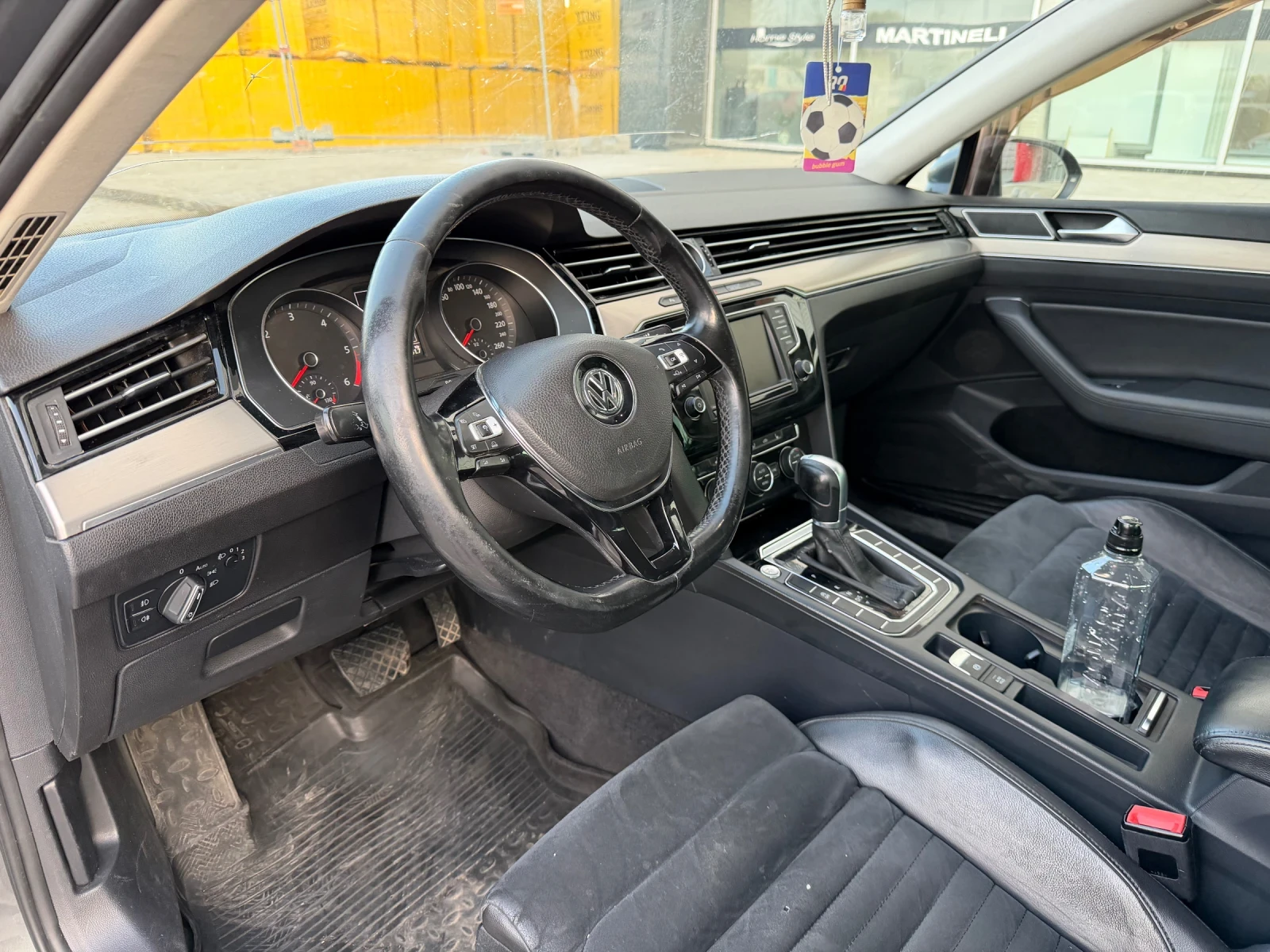 VW Passat 2.0TDI* DSG* Highline, снимка 9 - Автомобили и джипове - 54247502