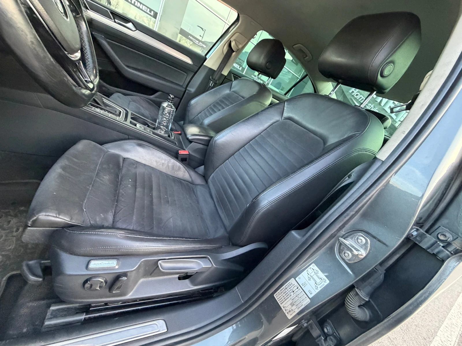 VW Passat 2.0TDI* DSG* Highline, снимка 8 - Автомобили и джипове - 54247502