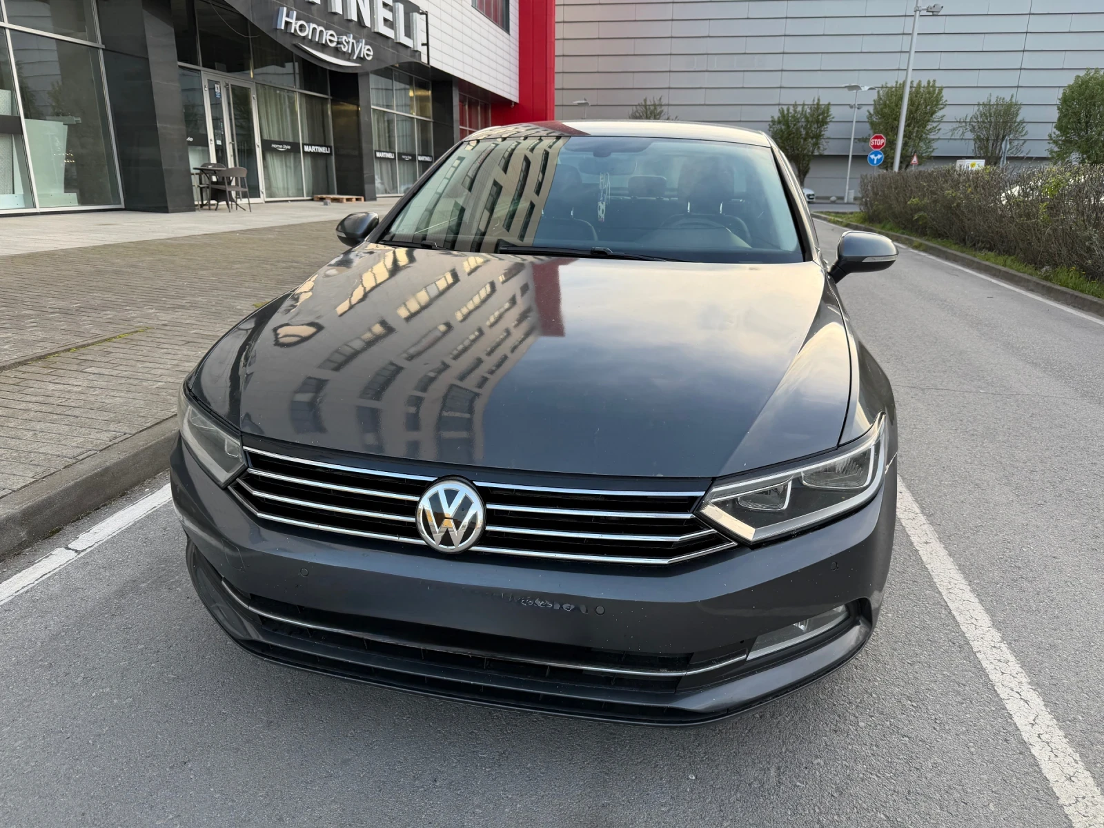 VW Passat 2.0TDI* DSG* Highline, снимка 3 - Автомобили и джипове - 54247502