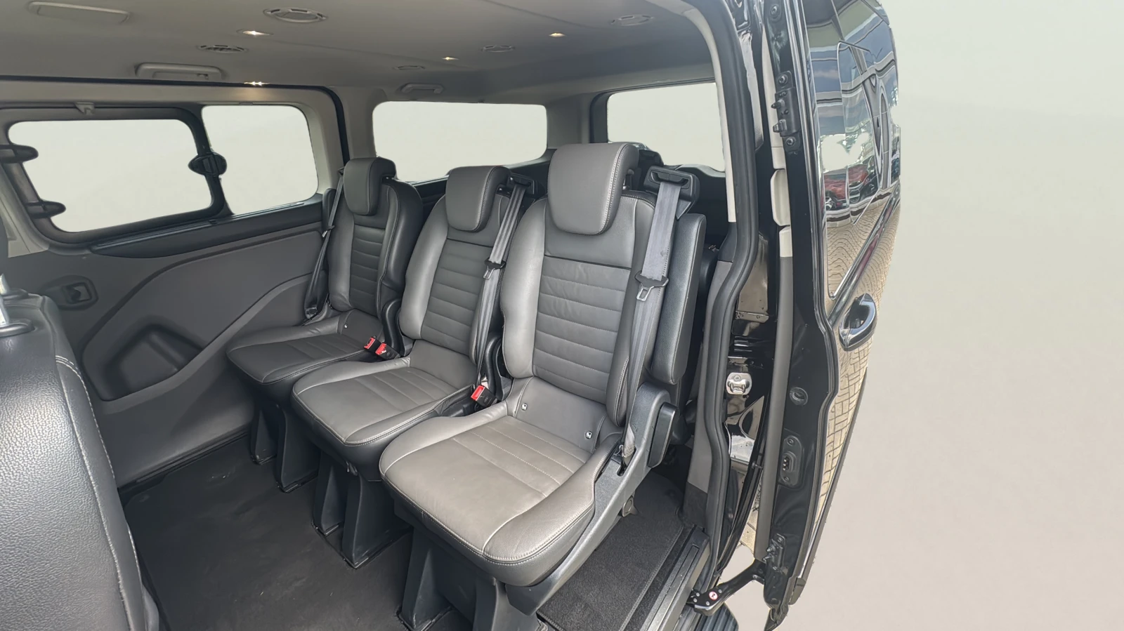 Ford Transit Custom 2.0D, снимка 15 - Автомобили и джипове - 54537799