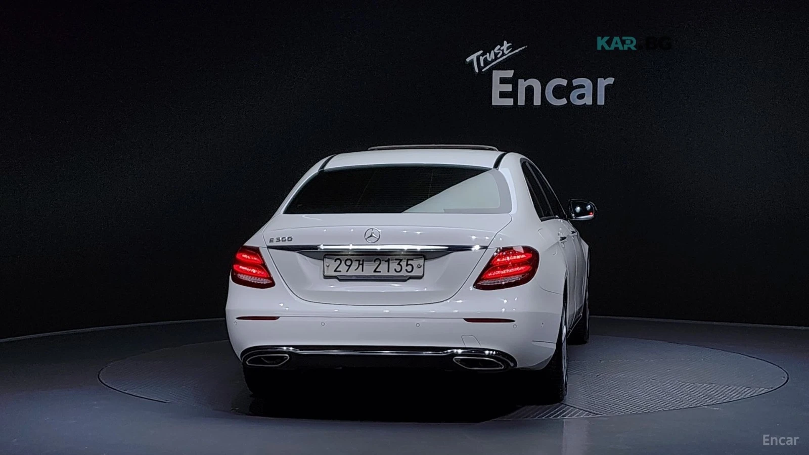 Mercedes-Benz E 200 * КОЖА* ПОДГРЕВ* ПАНОРАМА* LED* NAVI* , снимка 4 - Автомобили и джипове - 54728448