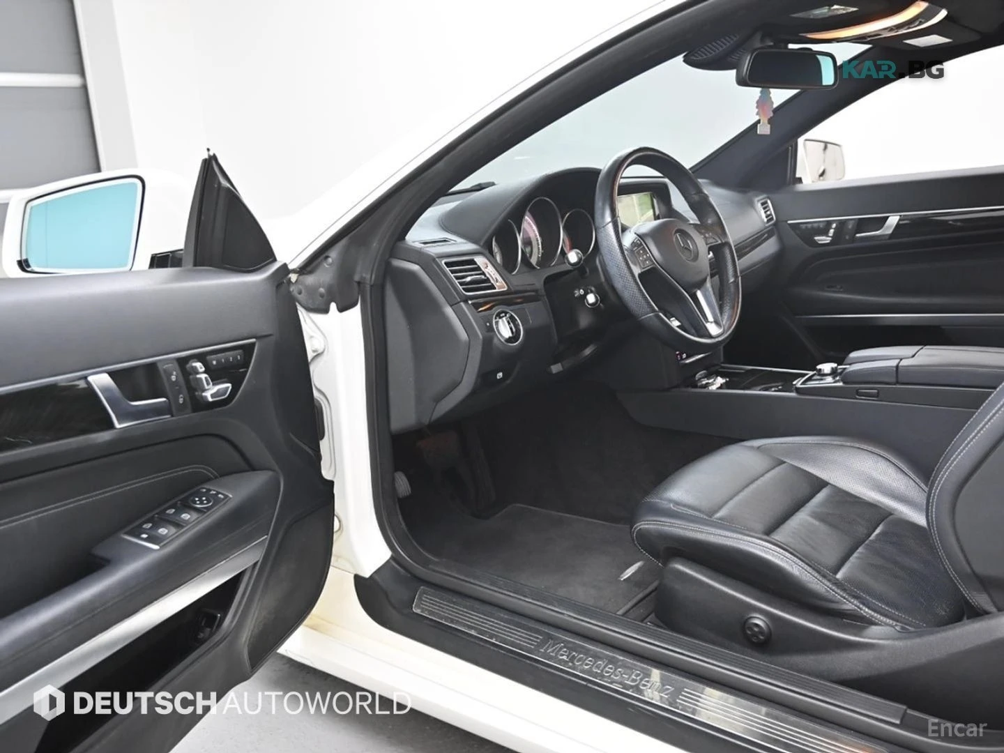 Mercedes-Benz E 350 COUPE* КОЖА* ПОДГРЕВ* ОБДУХВ* BURMASTER* PANO, снимка 11 - Автомобили и джипове - 54972044