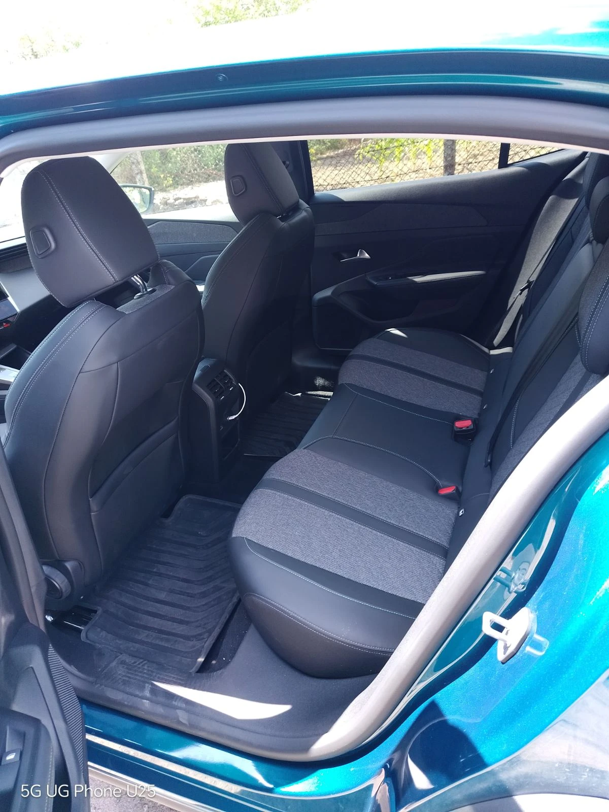 Peugeot 408, снимка 7 - Автомобили и джипове - 55251305