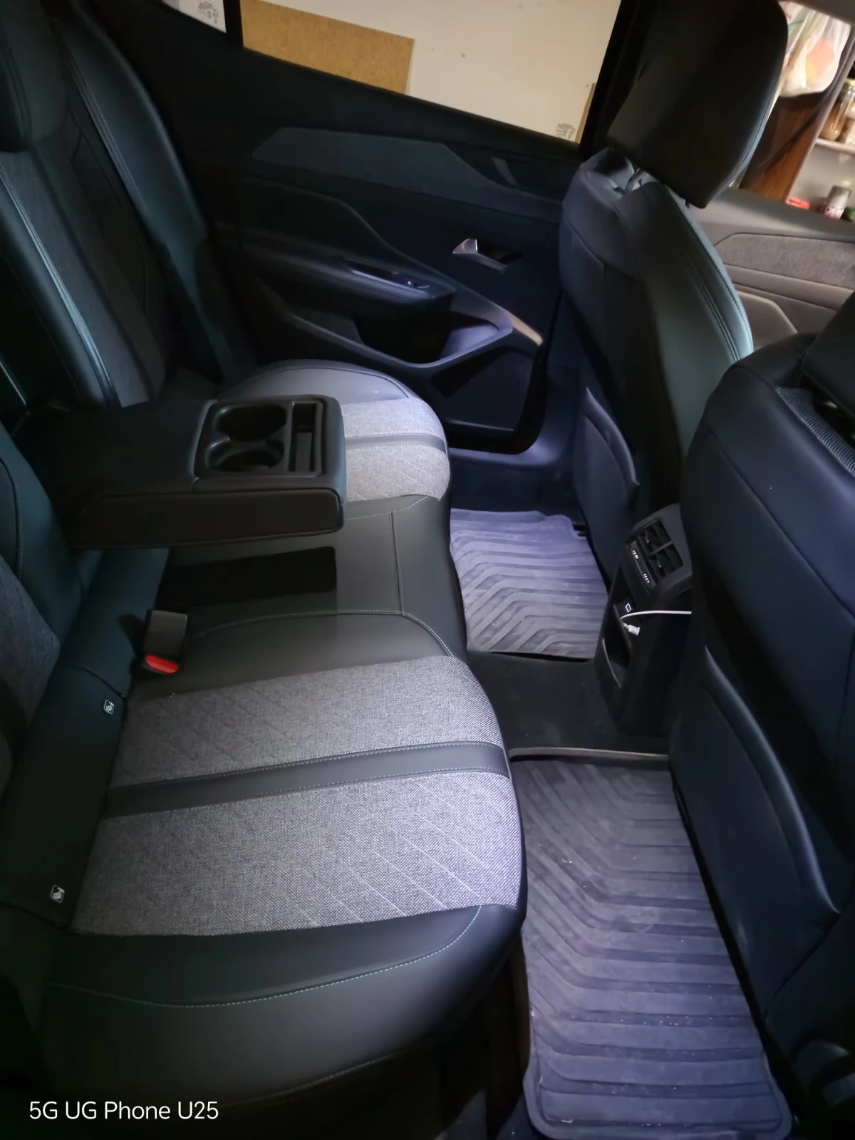 Peugeot 408, снимка 9 - Автомобили и джипове - 55251305