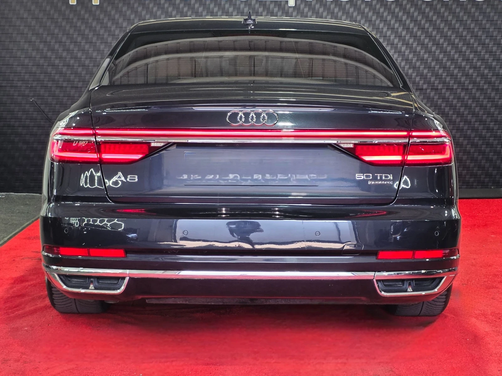 Audi A8 Audi A8 5.0TDI* HD MATRIX* 360CAM* Distronic Plus*, снимка 2 - Автомобили и джипове - 55332714