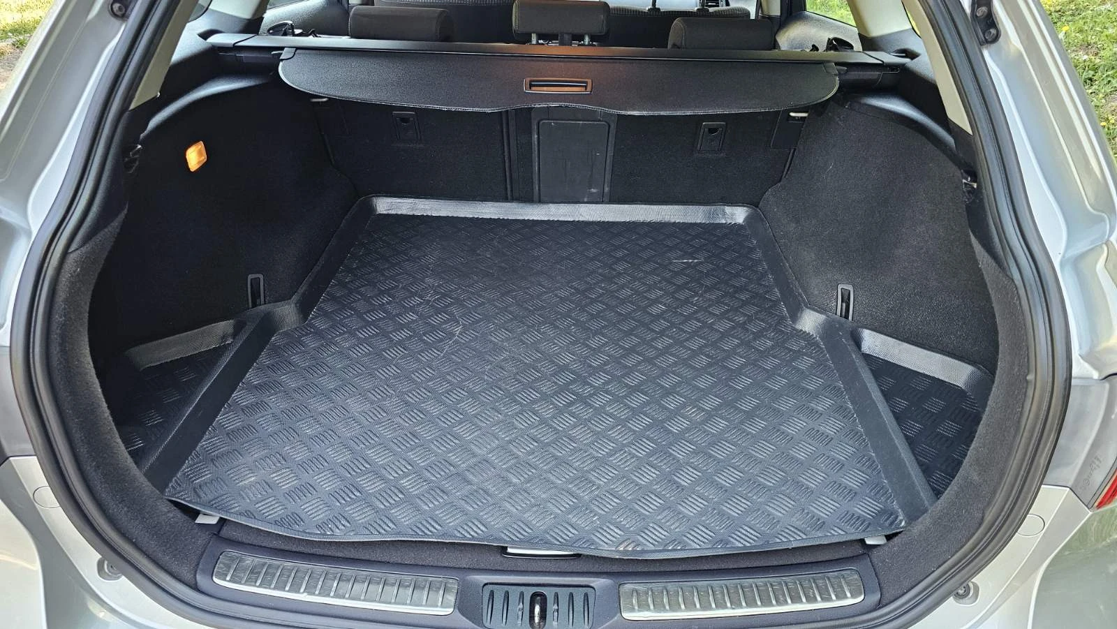 Toyota Avensis 1.8, снимка 15 - Автомобили и джипове - 55546305