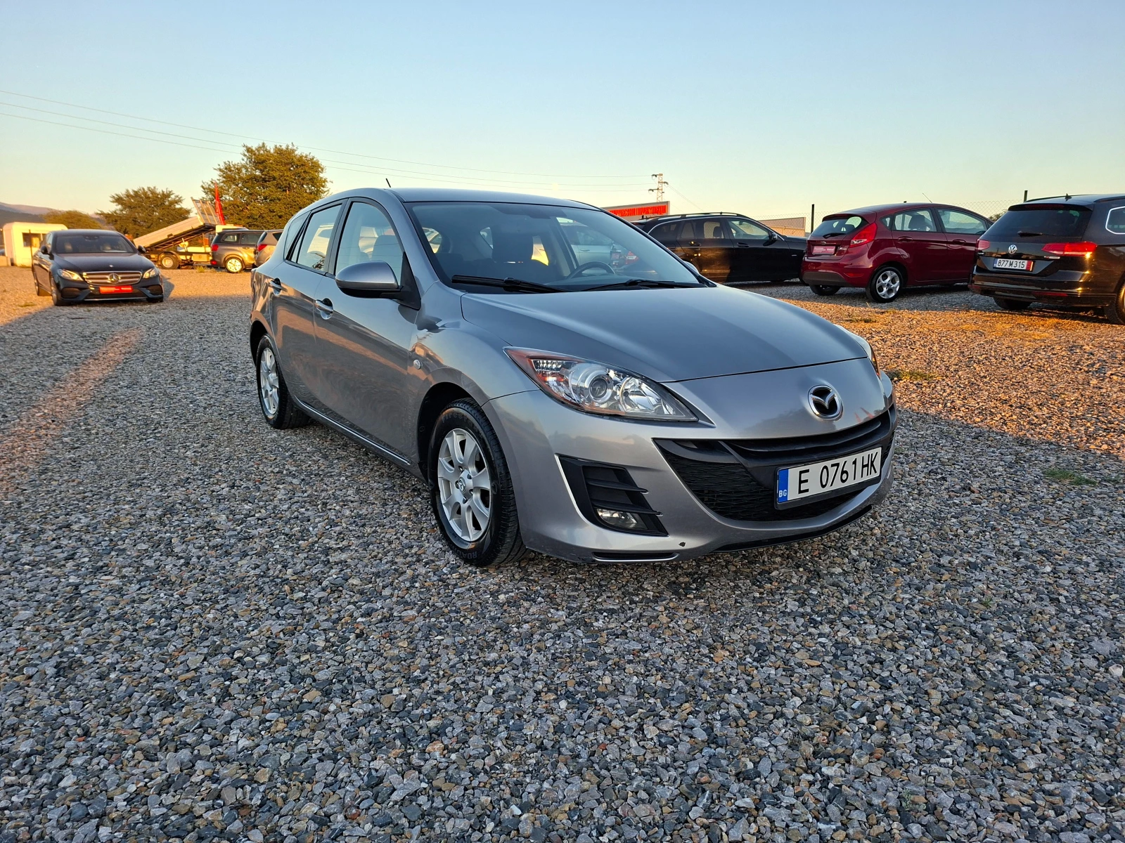 Mazda 3 1.6i* 36м. х 191EUR.* , снимка 8 - Автомобили и джипове - 56215507