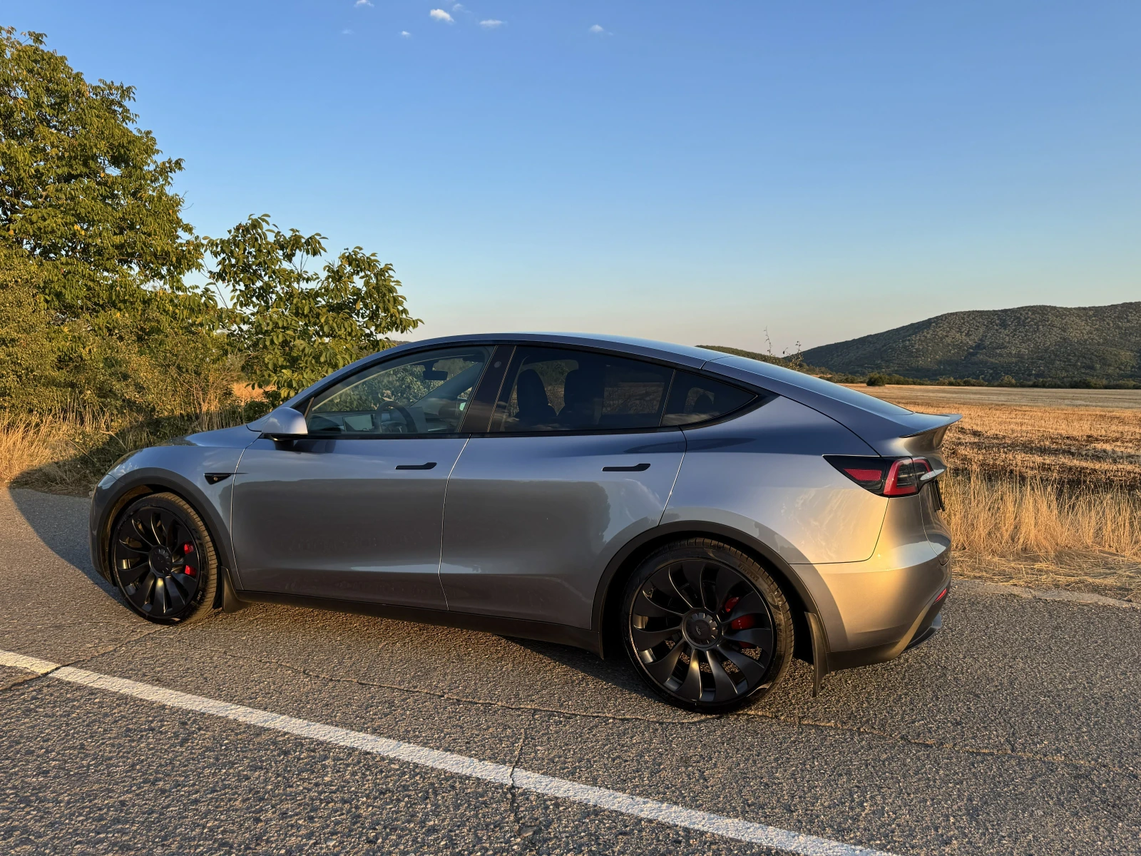 Tesla Model Y Performance  Европейска , снимка 5 - Автомобили и джипове - 56259888
