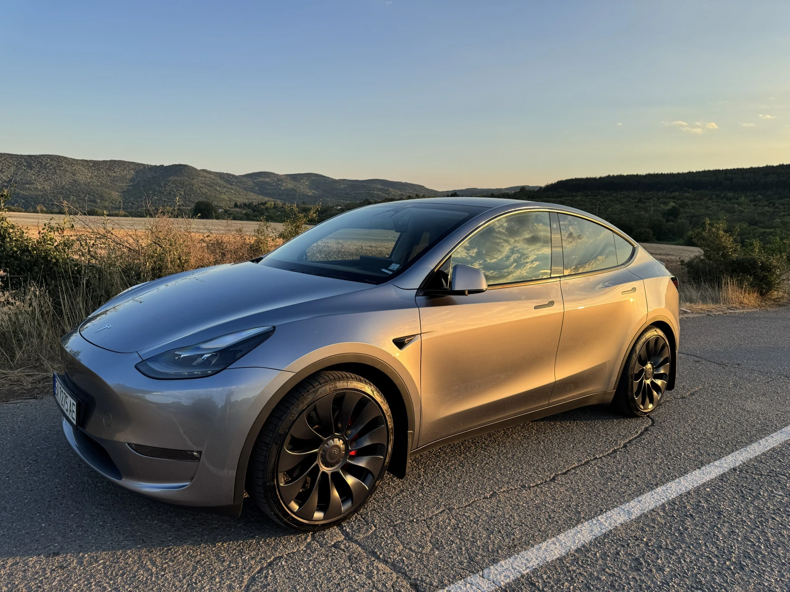 Tesla Model Y Performance  Европейска , снимка 4 - Автомобили и джипове - 56259888