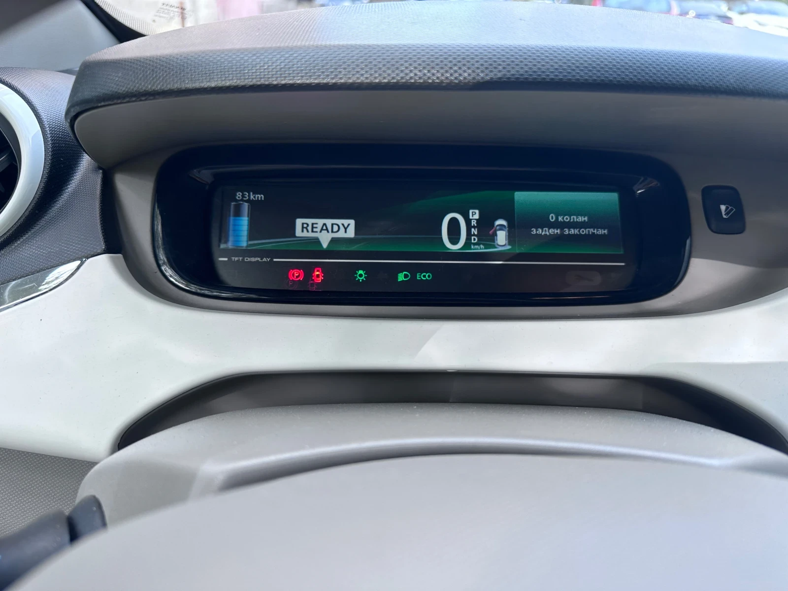 Renault Zoe, снимка 3 - Автомобили и джипове - 56436908
