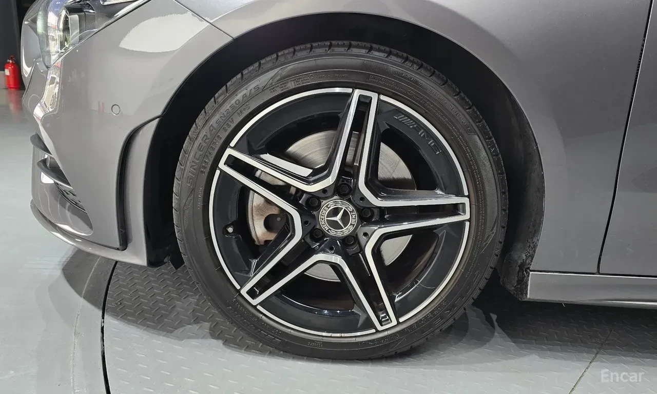 Mercedes-Benz CLA 250 AMG* LINE* 4MATIC* LANE* ASSIST* �������* ������*  | Mobile.bg � ����������� 5
