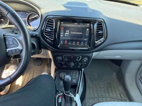 Jeep Compass * Limited * CARFAX * ПОДГРЕВИ * ПАНО * KEYLESS * , снимка 9