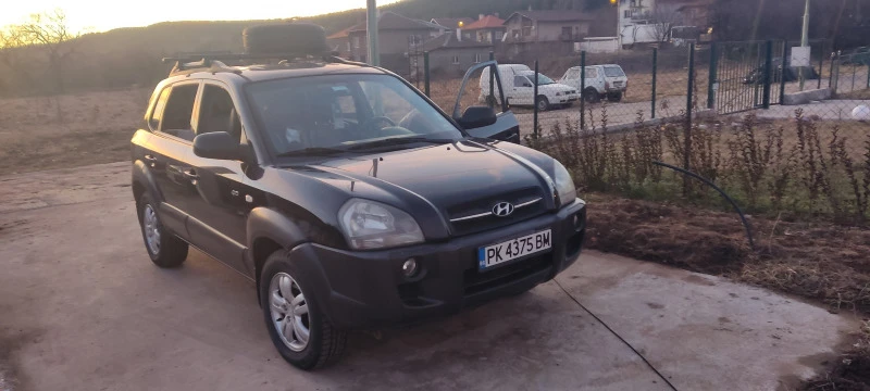 Hyundai Tucson 2.0 бензин с газ, снимка 1 - Автомобили и джипове - 47272396