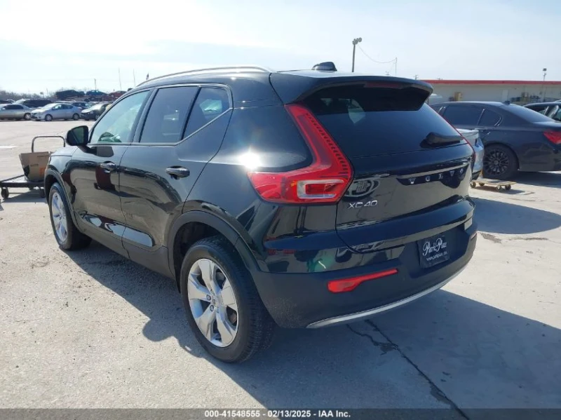 Volvo XC40 2.0L I-4 DI, DOHC, VVT, TURBO, 187HP Front Wheel D, снимка 8 - Автомобили и джипове - 49471602