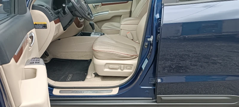 Hyundai Santa fe 2.7 V6 4WD, снимка 10 - Автомобили и джипове - 52554261