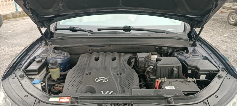 Hyundai Santa fe 2.7 V6 4WD, снимка 17 - Автомобили и джипове - 52554261